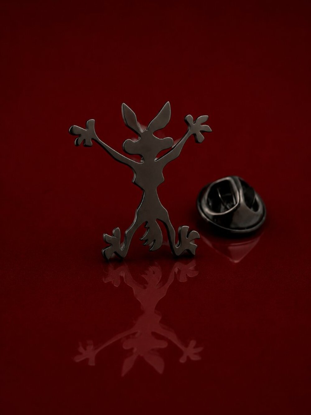 Father's Day Wile E. Coyote Splat Logo Brooch Pin Tie Tack Cartoon Black